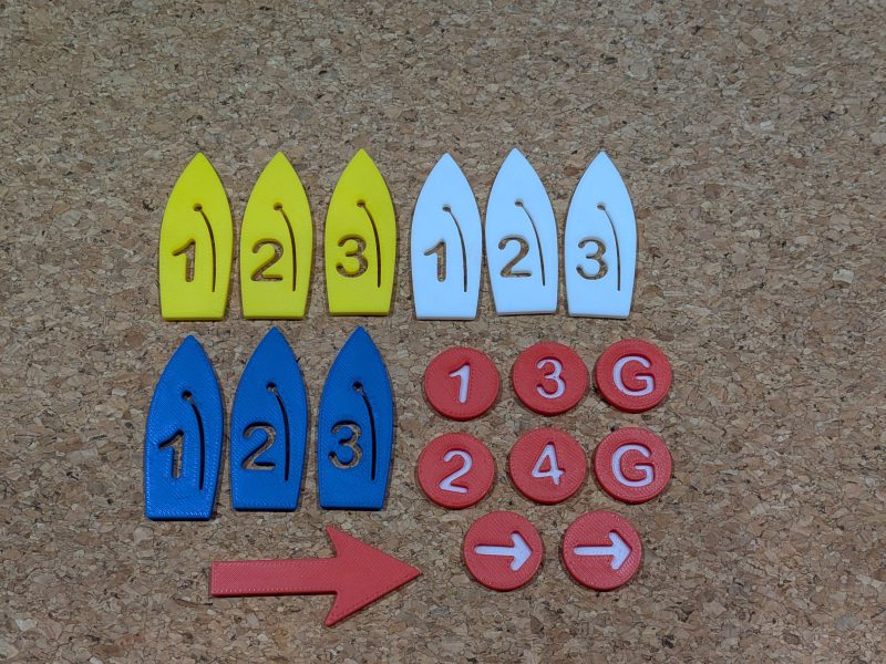Complete RC and protest boat set with marks, arrows and numbered boat tokens