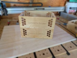 Produce box with custom engraving on the CNC table